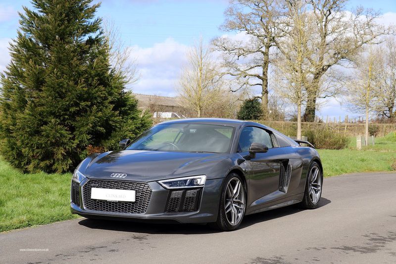 Audi R8 V10 Plus Quattro