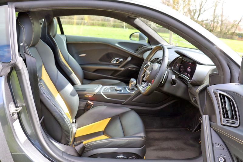 Audi R8 V10 Plus Quattro