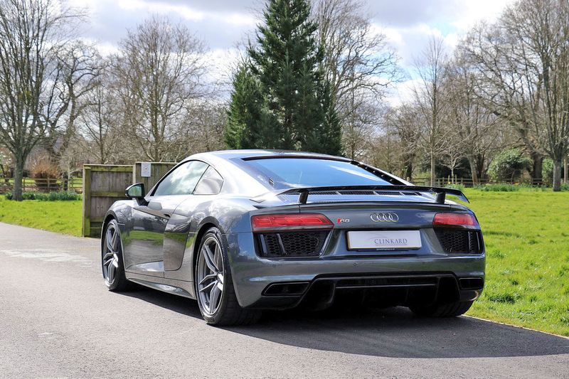 Audi R8 V10 Plus Quattro