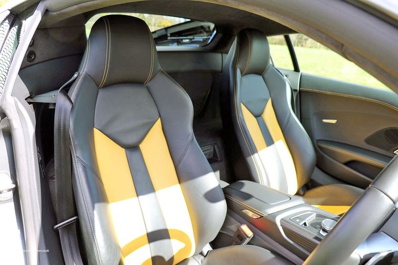 Audi R8 V10 Plus Quattro