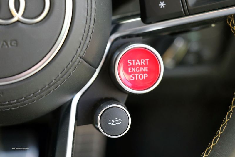 Audi R8 V10 Plus Quattro