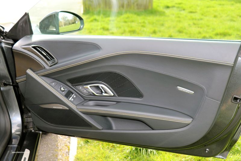 Audi R8 V10 Plus Quattro