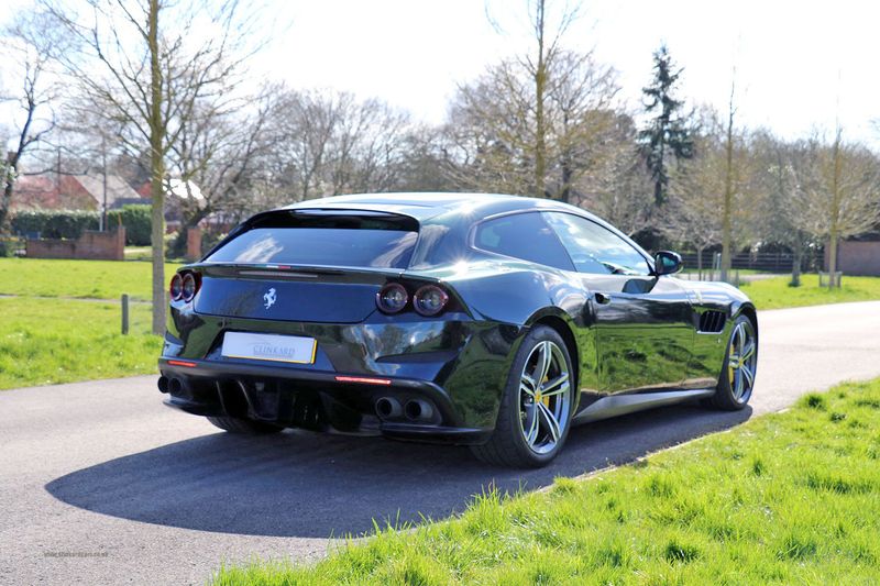 Ferrari GTC4 Lusso V12