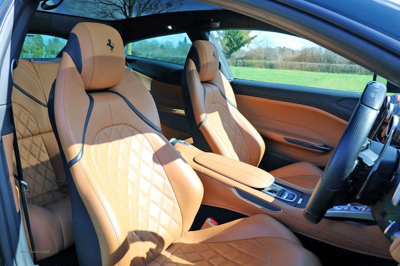 Ferrari GTC4 Lusso V12