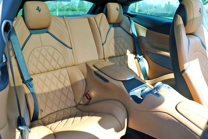 Ferrari GTC4 Lusso V12