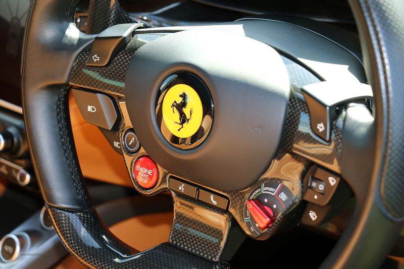 Ferrari GTC4 Lusso V12