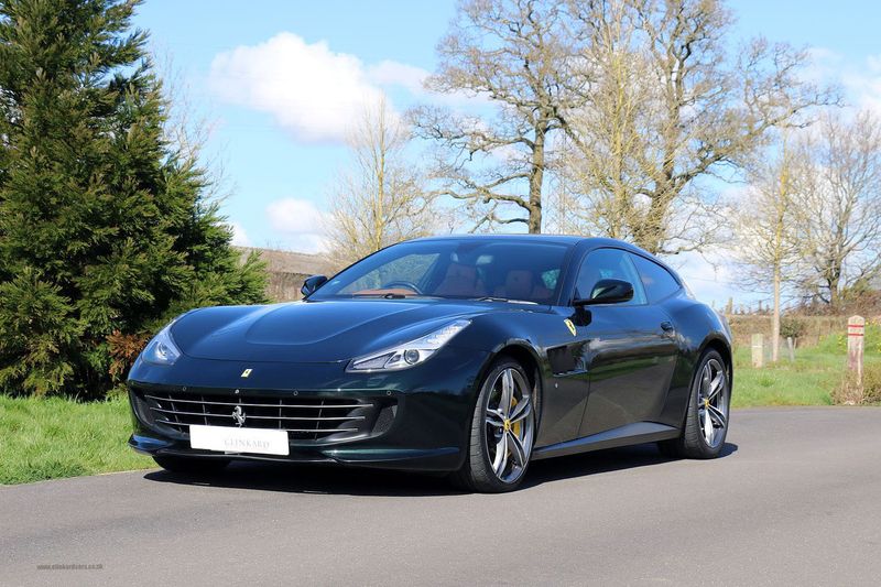 Ferrari GTC4 Lusso V12