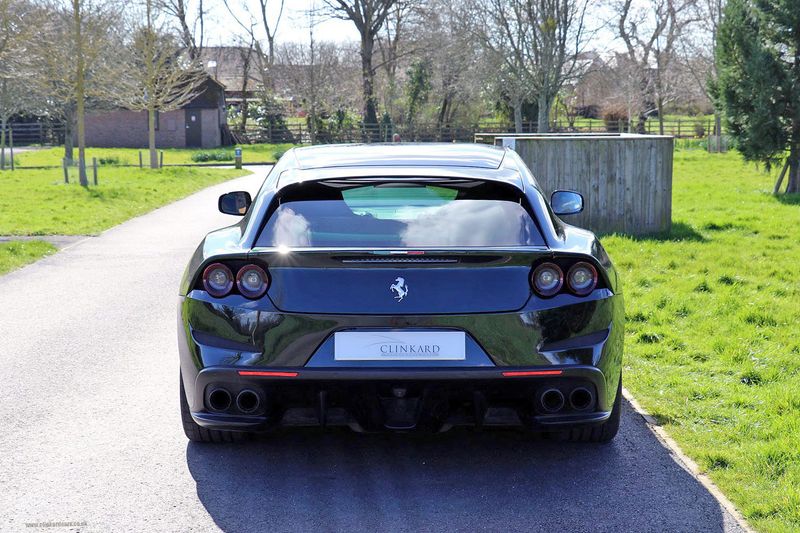 Ferrari GTC4 Lusso V12