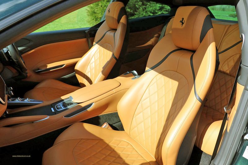 Ferrari GTC4 Lusso V12