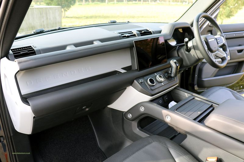 Landrover Defender 110 3.0 D250 MHEV X-Dynamic HSE Auto