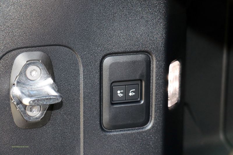 Landrover Defender 110 3.0 D250 MHEV X-Dynamic HSE Auto