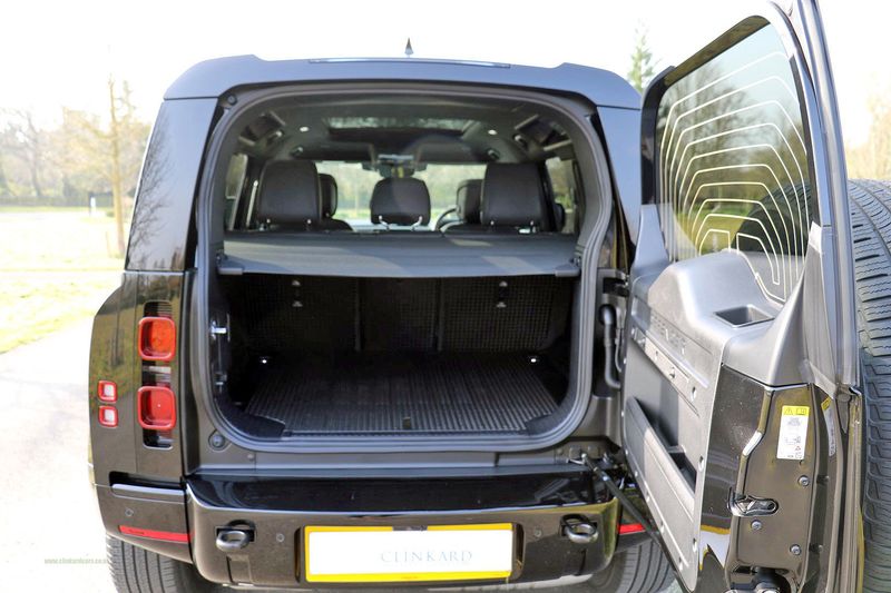 Landrover Defender 110 3.0 D250 MHEV X-Dynamic HSE Auto