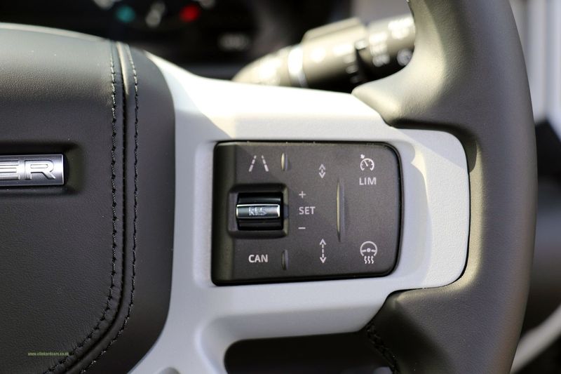 Landrover Defender 110 3.0 D250 MHEV X-Dynamic HSE Auto