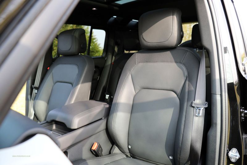 Landrover Defender 110 3.0 D250 MHEV X-Dynamic HSE Auto