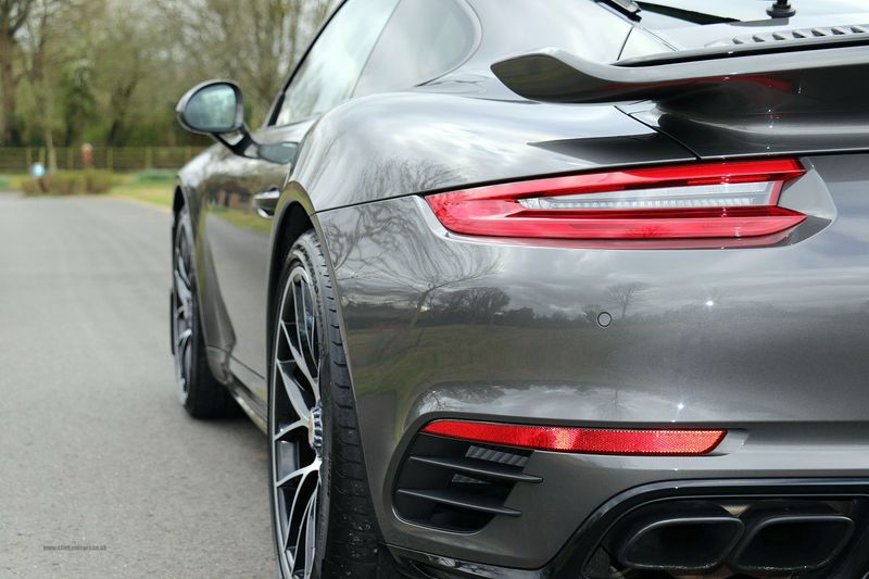 Porsche 991 Turbo S Coupe PDK