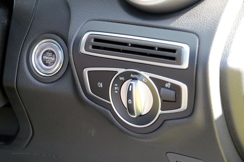 Mercedes C300 AMG Line Premium D