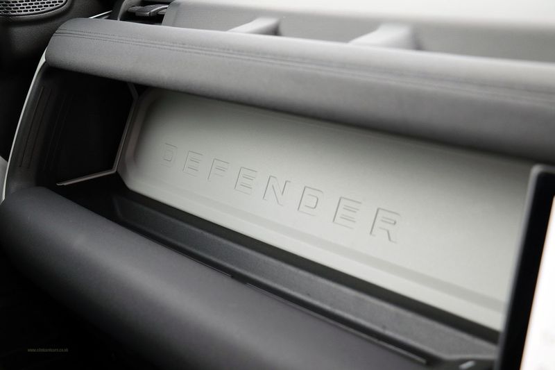 Landrover Defender 110 2.0 SD4 Auto