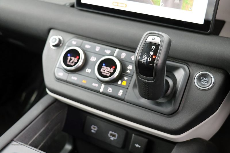 Landrover Defender 110 2.0 SD4 Auto