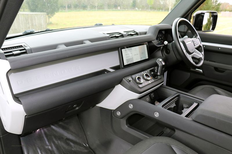 Landrover Defender 110 2.0 SD4 Auto