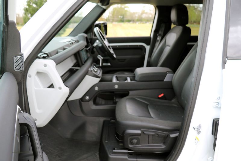 Landrover Defender 110 2.0 SD4 Auto