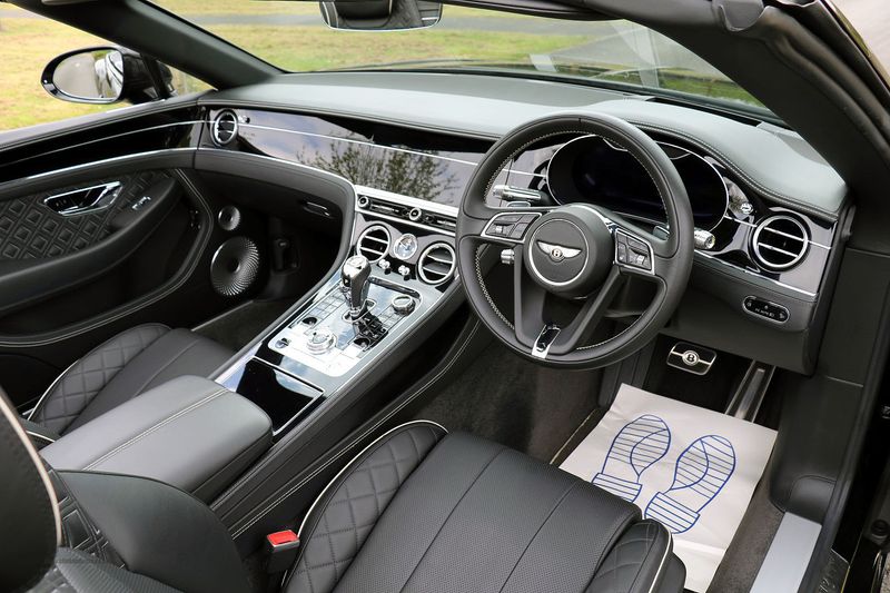 Bentley Continental GTC 635 Mulliner Centenary and Touring Specification