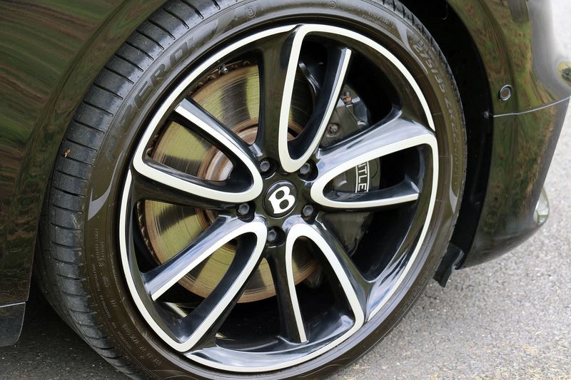 Bentley Continental GTC 635 Mulliner Centenary and Touring Specification