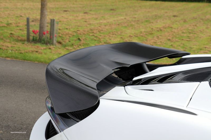 McLaren 720S Performance