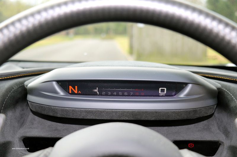 McLaren 720S Performance