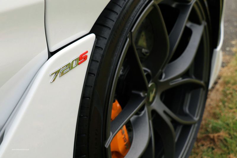 McLaren 720S Performance