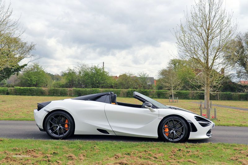 McLaren 720S Performance