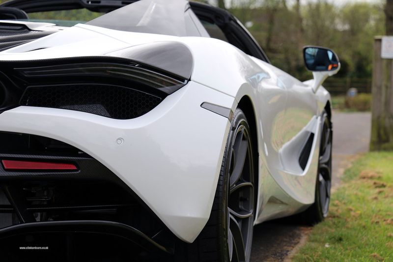 McLaren 720S Performance