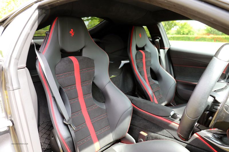 Ferrari 812 Superfast 6.5 V12