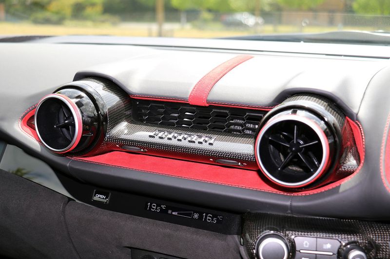 Ferrari 812 Superfast 6.5 V12