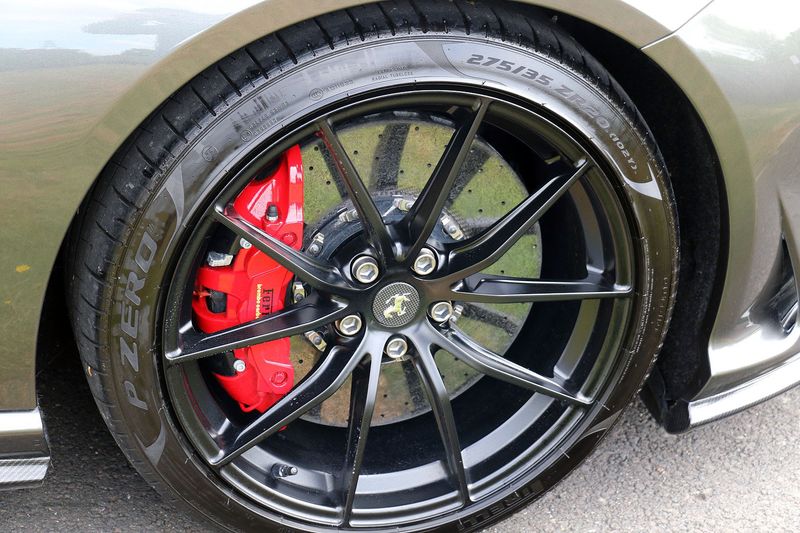 Ferrari 812 Superfast 6.5 V12