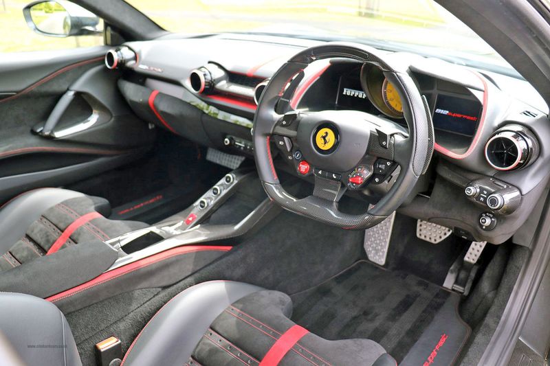 Ferrari 812 Superfast 6.5 V12