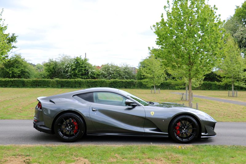 Ferrari 812 Superfast 6.5 V12