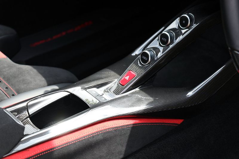 Ferrari 812 Superfast 6.5 V12