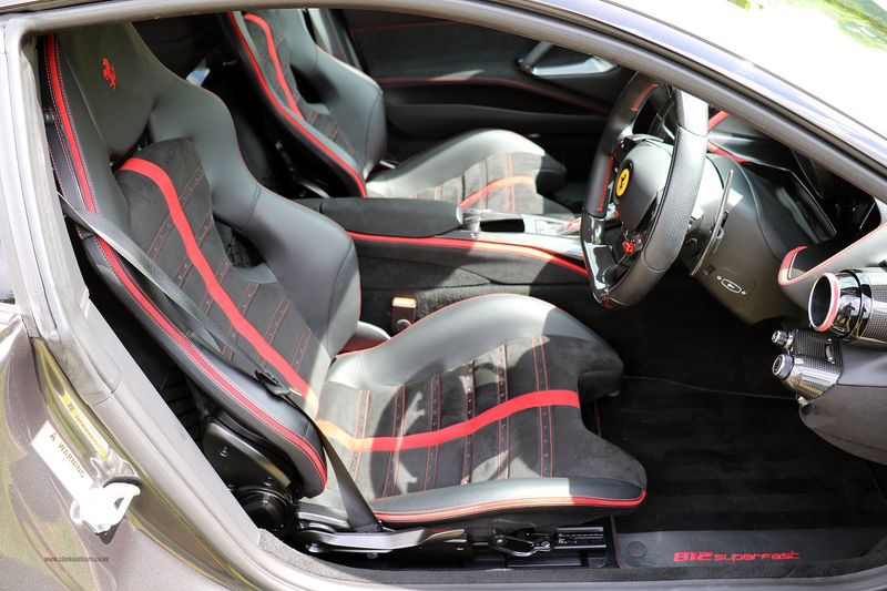 Ferrari 812 Superfast 6.5 V12