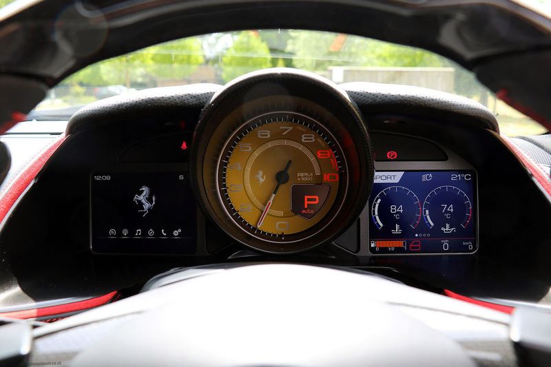 Ferrari 812 Superfast 6.5 V12