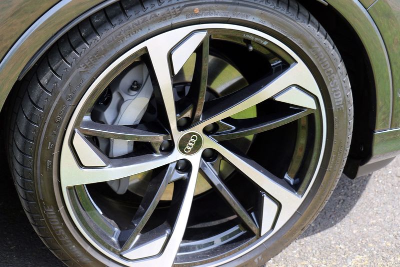 Audi Q7 5.0 TDi S Line Black Edition MHEV Quattro