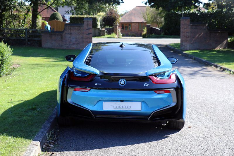 BMW i8 Coupe