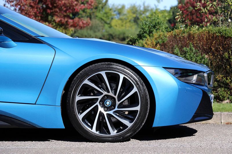BMW i8 Coupe