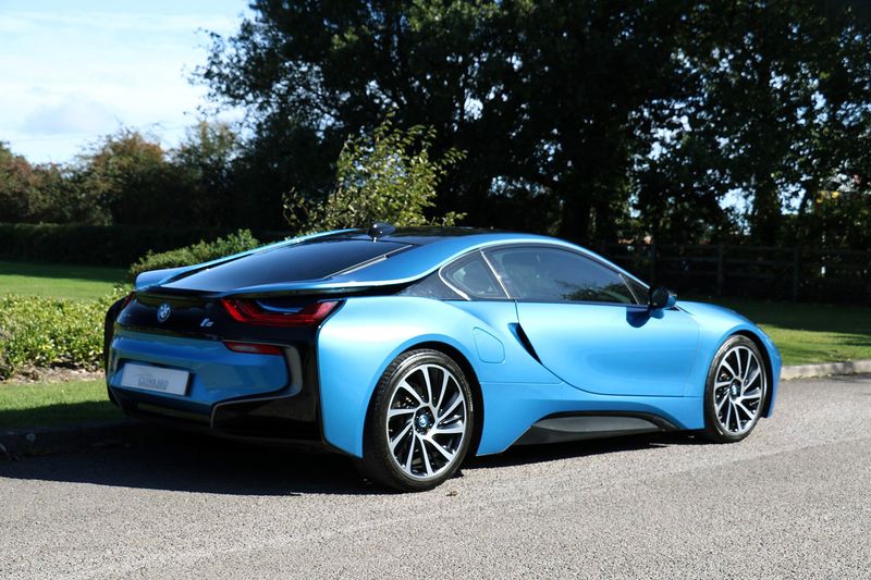 BMW i8 Coupe