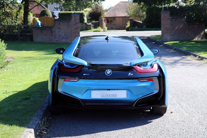 BMW i8 Coupe
