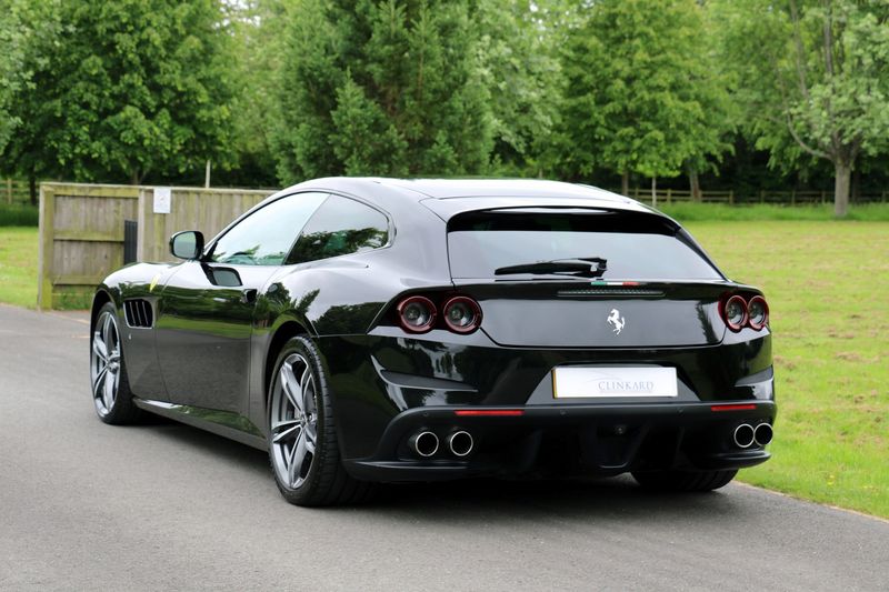 Ferrari GTC4Lusso V12