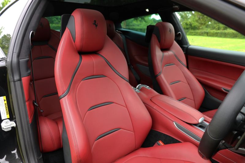 Ferrari GTC4Lusso V12