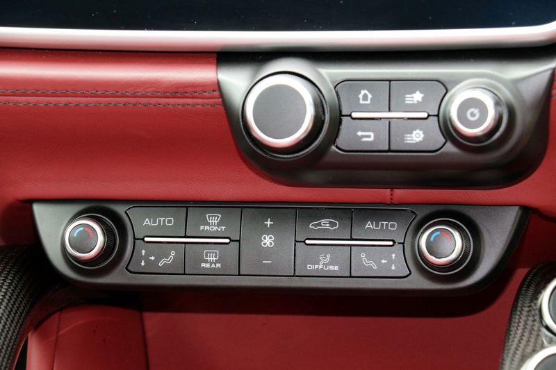 Ferrari GTC4Lusso V12