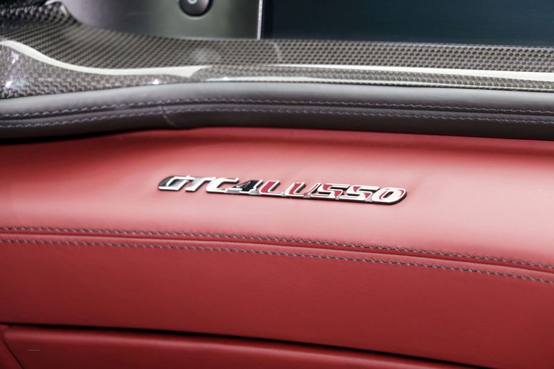 Ferrari GTC4Lusso V12