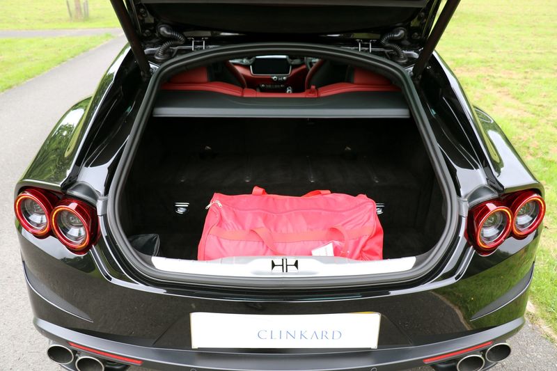 Ferrari GTC4Lusso V12