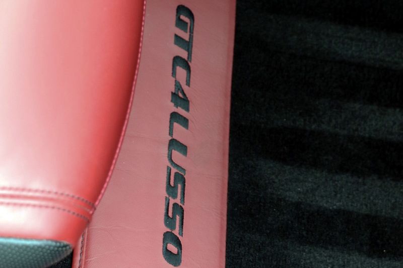 Ferrari GTC4Lusso V12